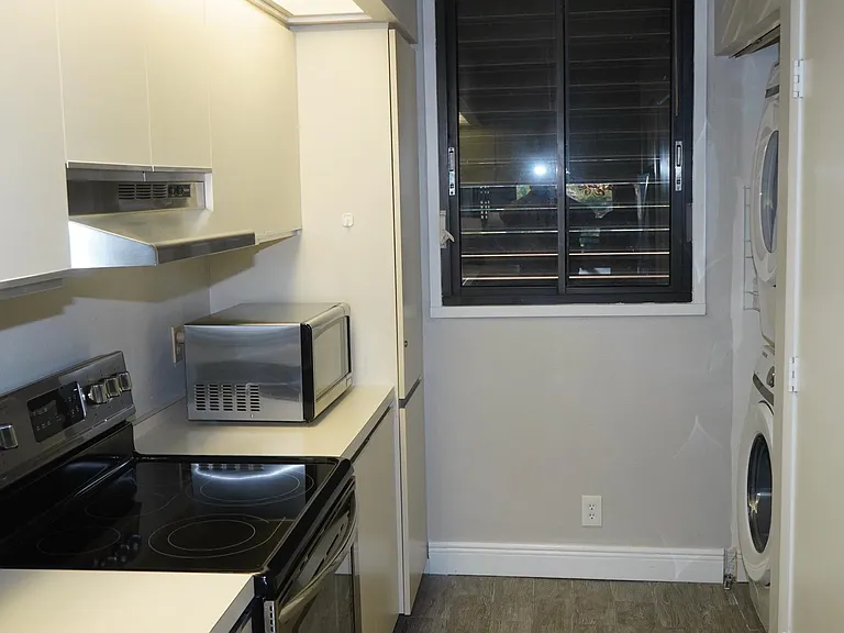 1085 Gulf Of Mexico Dr #203 — Photo 26