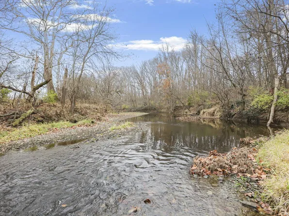 3787 Refugee Rd SW, Hebron, OH 43025