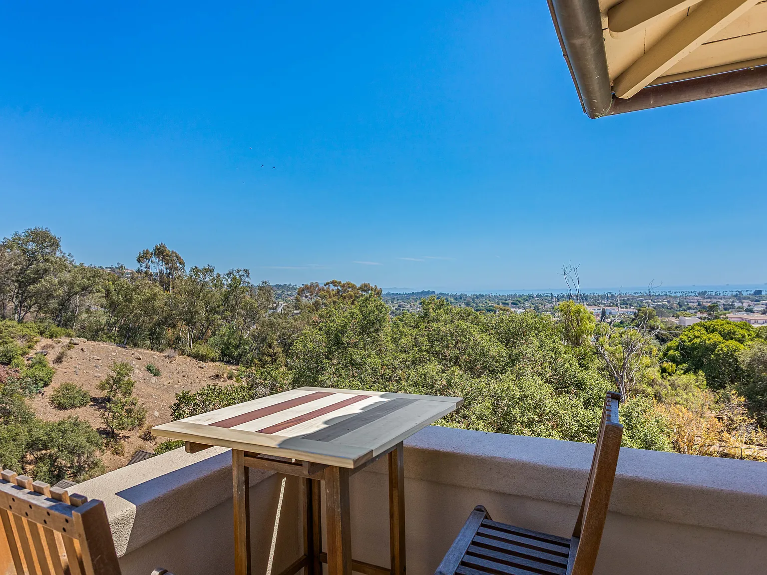 1 bed, 631 sqft, $4,200 — Photo 3