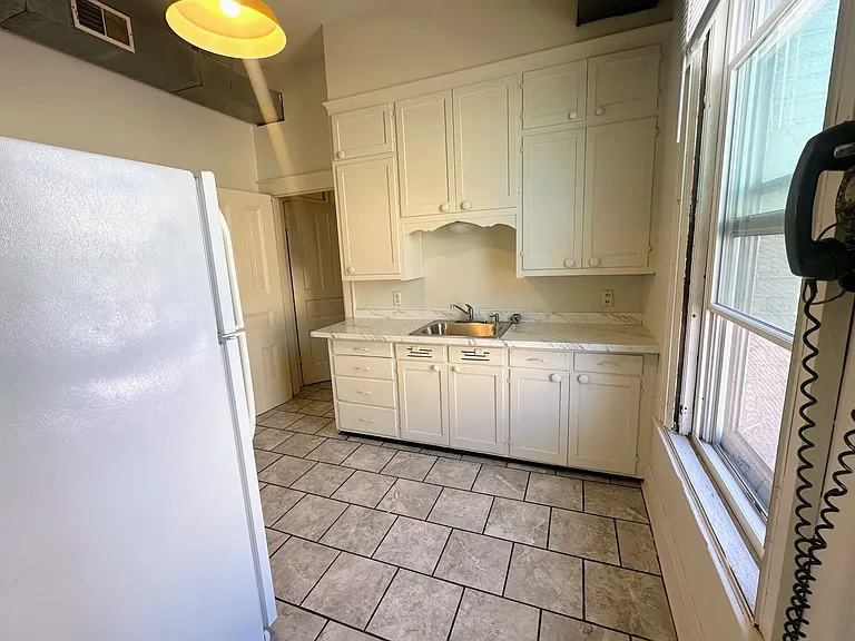 815 Jay St — Photo 5