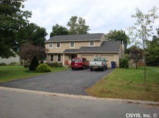 10 Shriver Dr, Baldwinsville, NY 13027