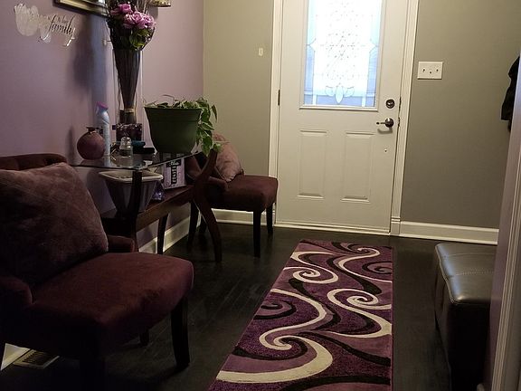 3rd image of 687 Madisen Ln