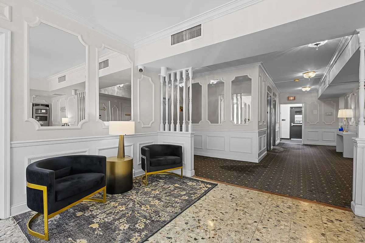 Building Photo - 1301 N Harrison St #1108