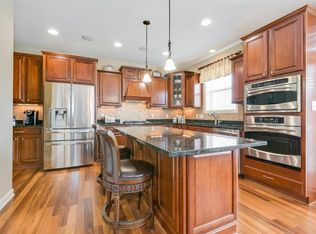3275 Millbrook Cir, Stillwater, MN 55082