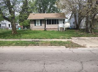 1924 W Memorial Dr, Muncie, IN 47302
