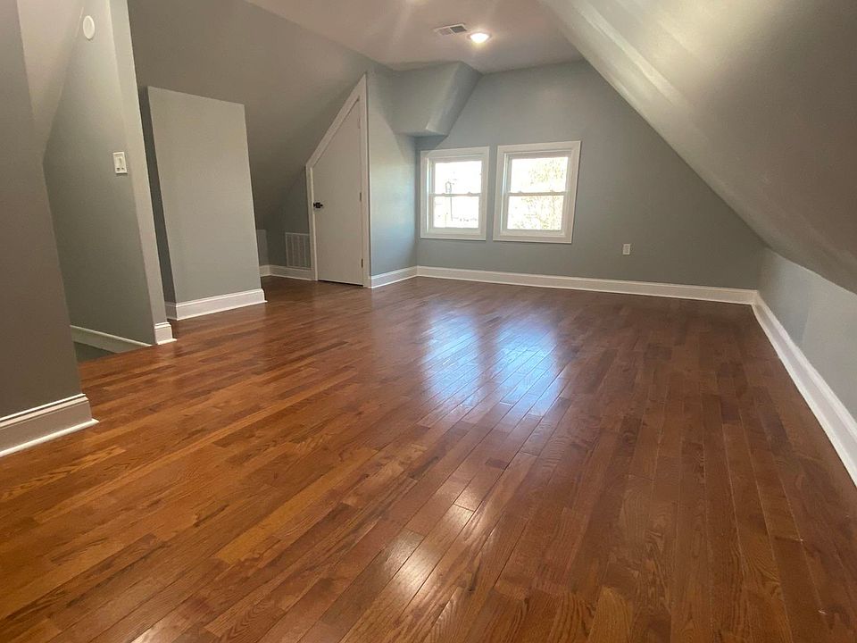 1st image of 24 W 35th St APT 4