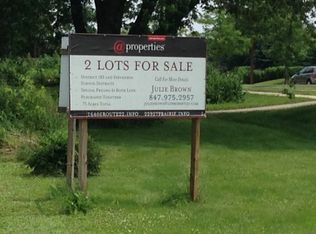 22927 Prairie Rd, Buffalo Grove, IL 60089