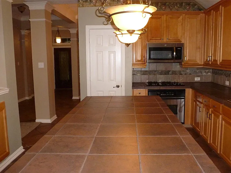 4823 Cypress Spring Dr — Photo 10