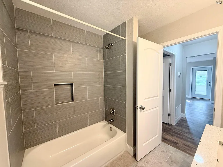 104 Sandy Ln — Photo 20