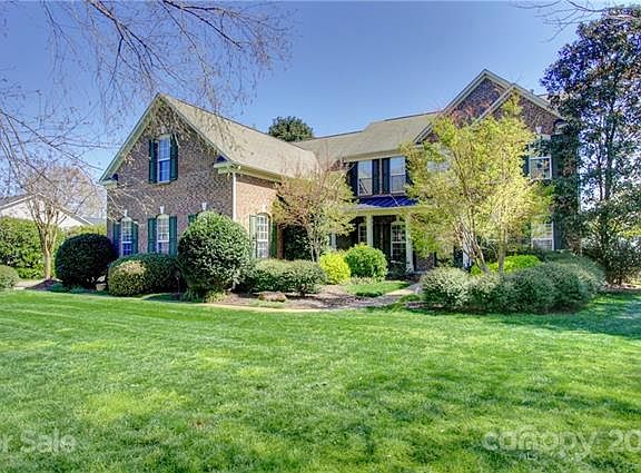 2nd image of 6800 Heath Glen Dr