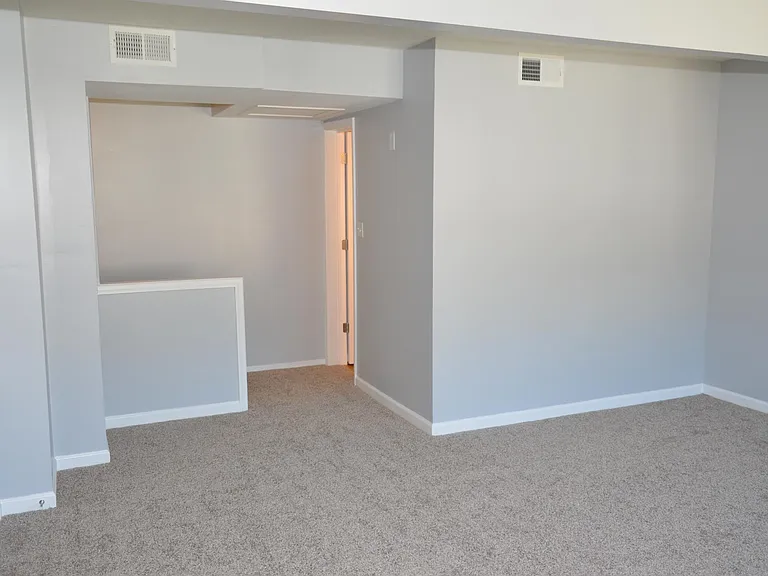 9852 Brookridge Ct — Photo 16