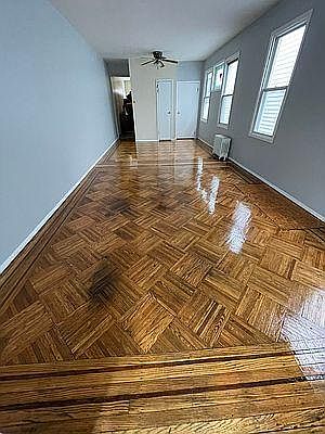 1st image of 1704 E 52nd St