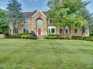 104 Canoe Brook Ln, Far Hills, NJ 07931
