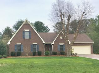 80 Lanai Ln, Campbellsville, KY 42718