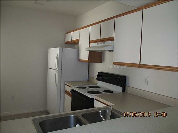 5th image of 6412 Hollydale Pl Unit 102
