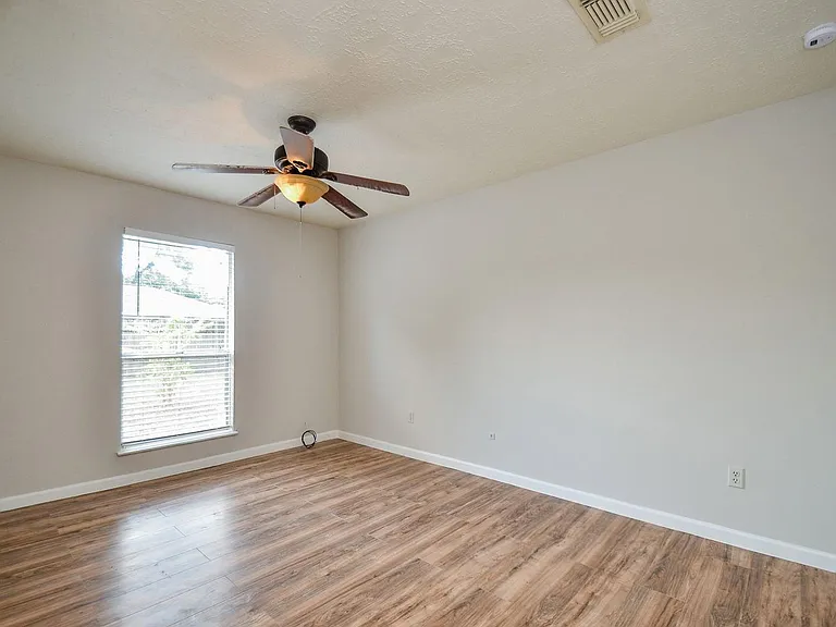 7623 Kite Hill Dr — Photo 19