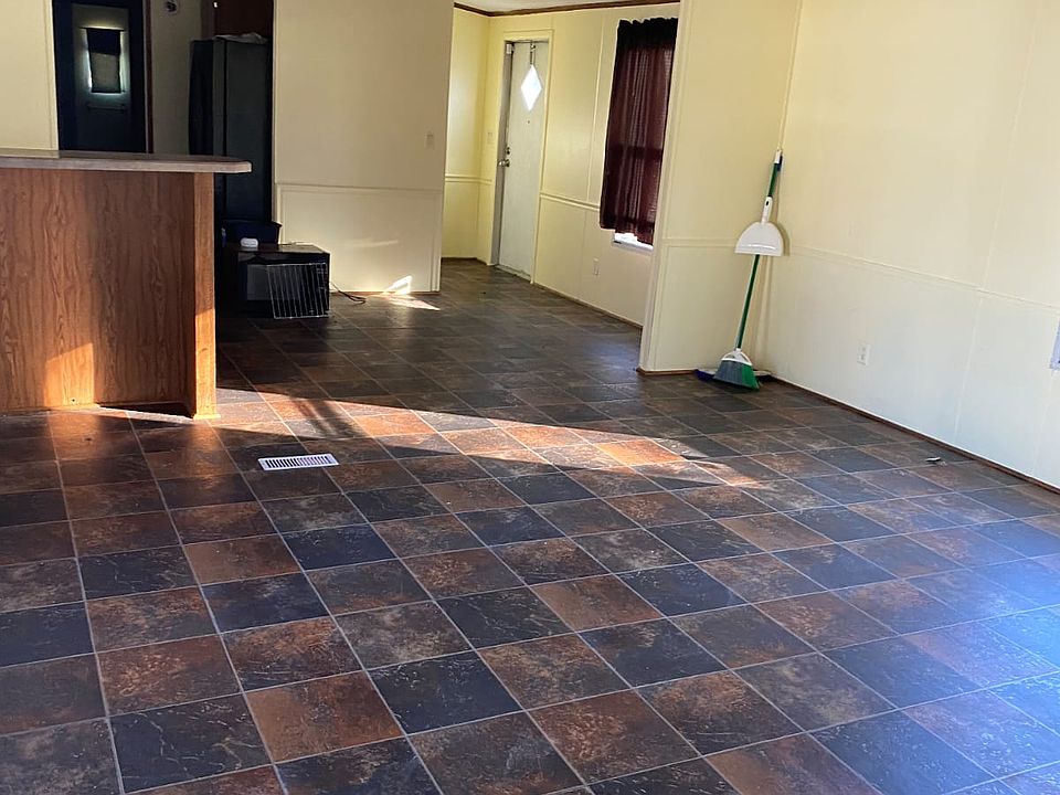 2nd image of 107 Ouachita Rd #82