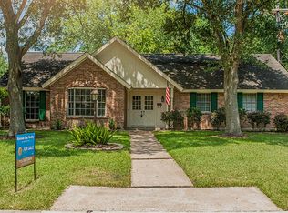 18407 Point Lookout Dr, Houston, TX 77058
