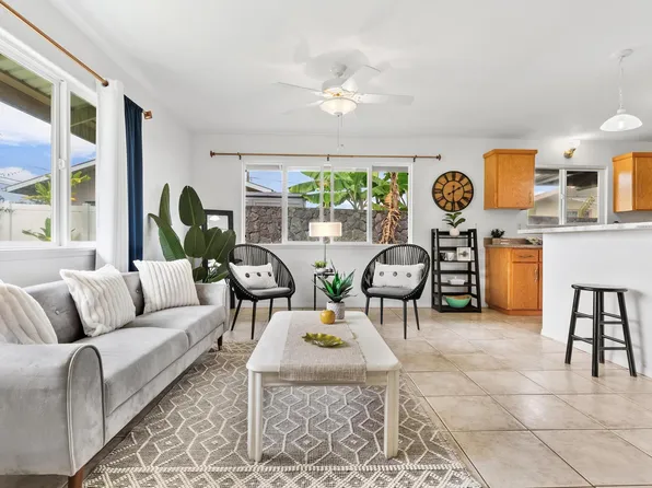 2479 Kinoole St, Hilo, HI 96720