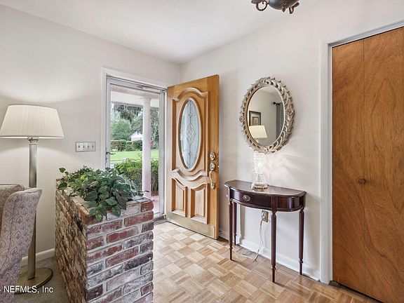 5th image of 6825 SENECA Avenue