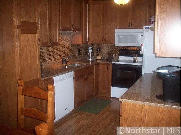 4th image of 4484 Churchill Street