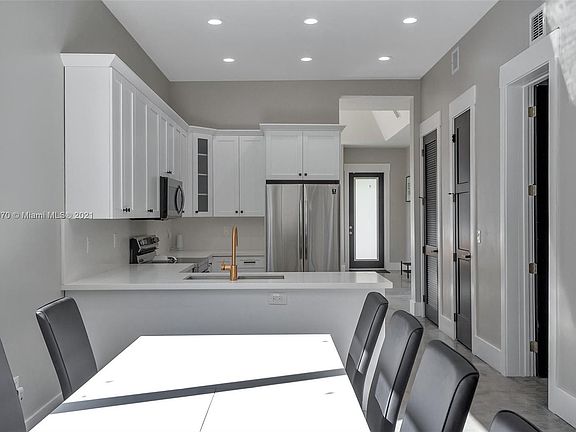 5th image of 1300 NW 5th Ave #0