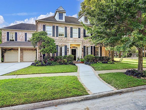 6710 Rutgers - This is the current elevation and color of the home.