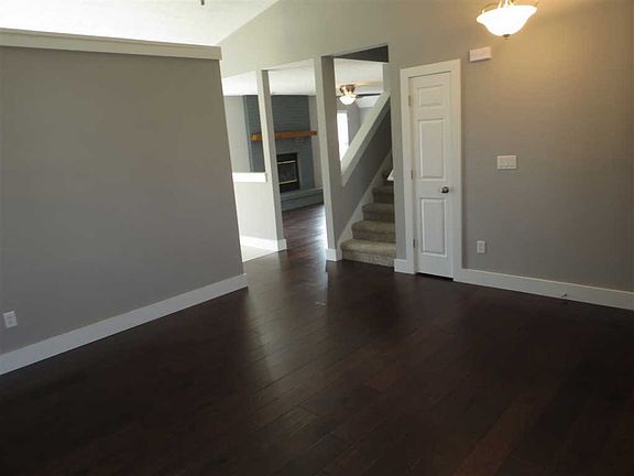 4th image of 4109 Braxton Dr E