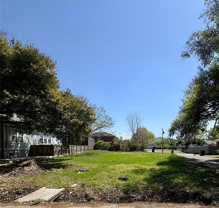 1st image of 2701 Jackson Blvd