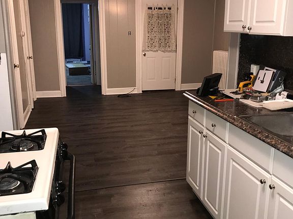 5th image of 671 Clinton Ave #1