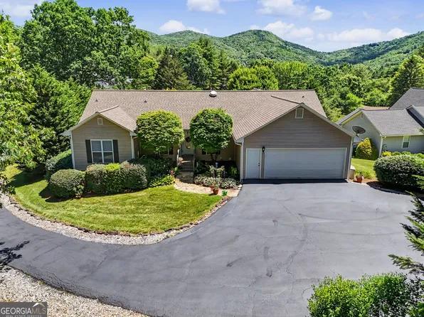 499 Driver Ln, Sky Valley, GA 30537