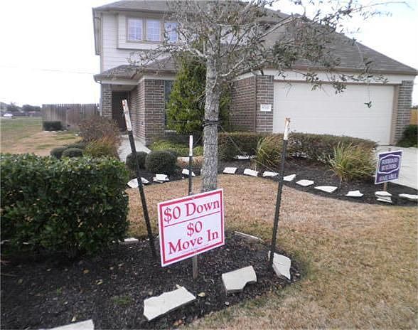 2nd image of 8211 Ginger Park Dr