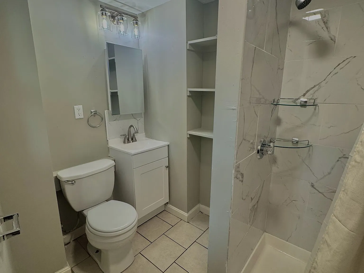 2 bed, 600 sqft, $1,750 — Photo 4