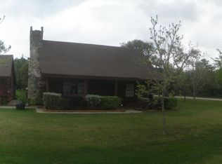 210 Windy Way Dr, Victoria, TX 77904