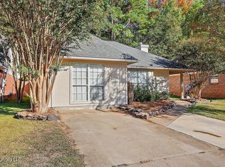 128 Shadow Lodge Cir, Pearl, MS 39208