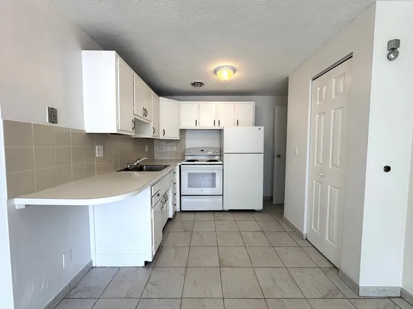 5 Carey Ave APT G1, Watertown, MA 02472