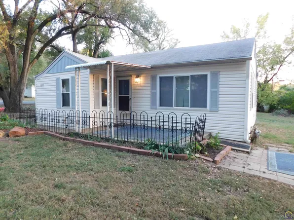 1623 SE 22nd St, Topeka, KS 66605