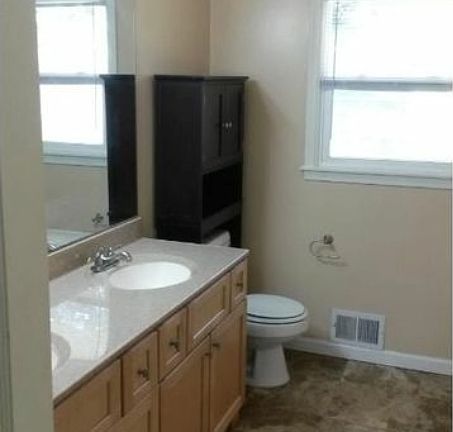 4th image of 3509 Brookview Dr