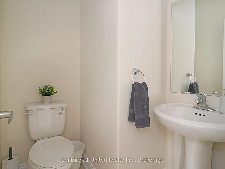 228 Rowberry Blvd — Photo 21