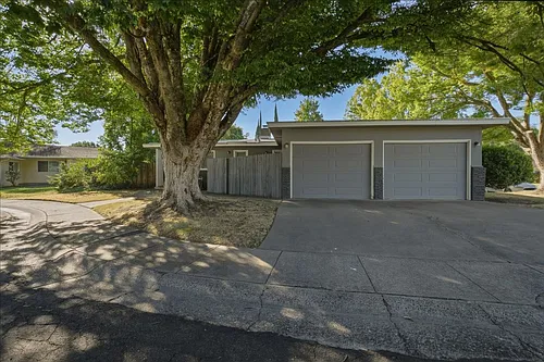 5121 Earls Ct Photo 1