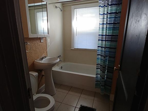 2nd image of 5634 Lydia Ave