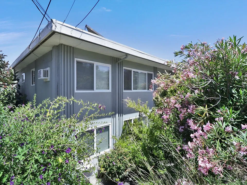1621 6th Avenue