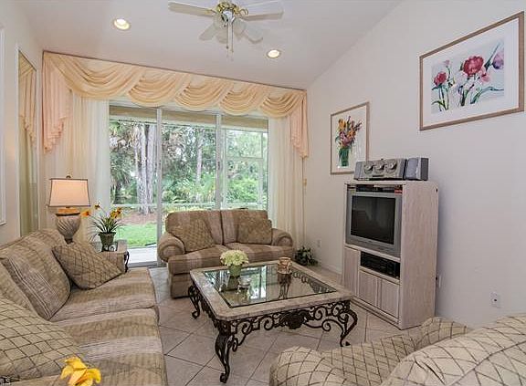 4th image of 7590 Meadow Lakes Dr APT 3202