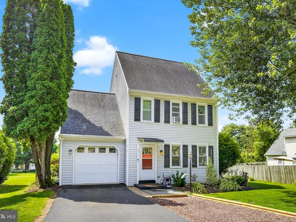 1558 Millport Rd, Lancaster, PA 17602