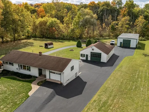 614 Frey Rd, Macedon, NY 14502