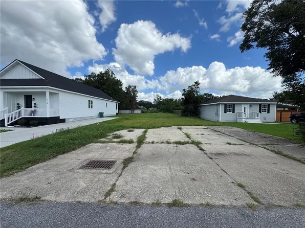 5140 Richland Dr, Marrero, LA 70072