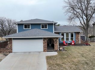 11430 Sahler St, Omaha, NE 68164