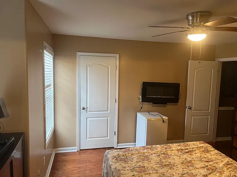 2928 George Busbee Pkwy NW #214 — Photo 4