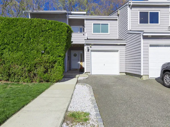 11 Vista Drive #11, Manorville, NY 11949