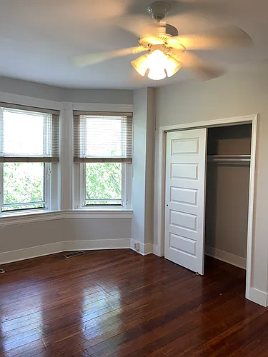 2646 N Charles St Photo 1